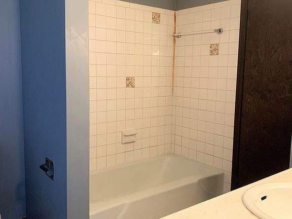 2nd image of 7347 Ames Cir