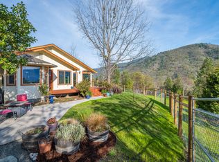 160 Wallace Ln, Grants Pass, OR 97527