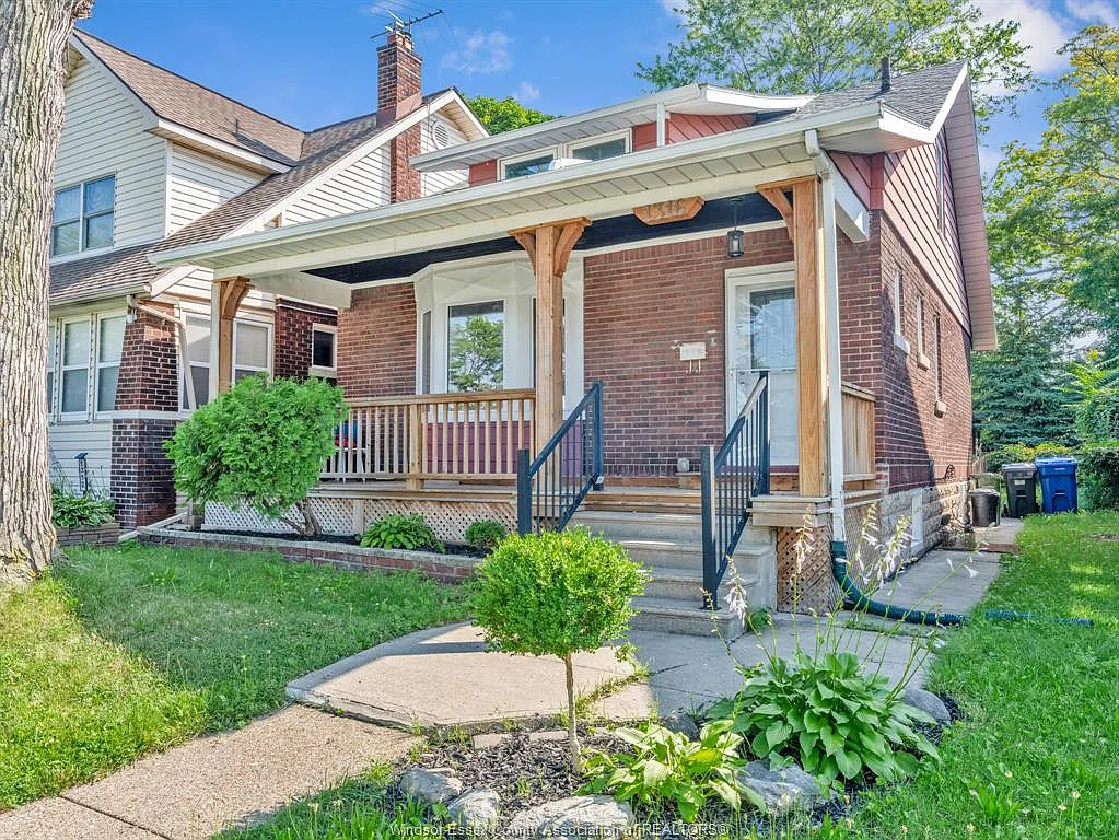 4 bed, $2,200 — Photo 3