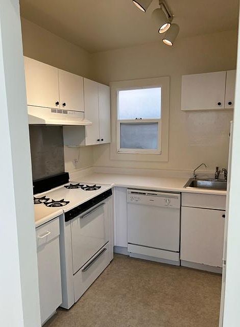 1st image of 2528-34 Washington St #2534