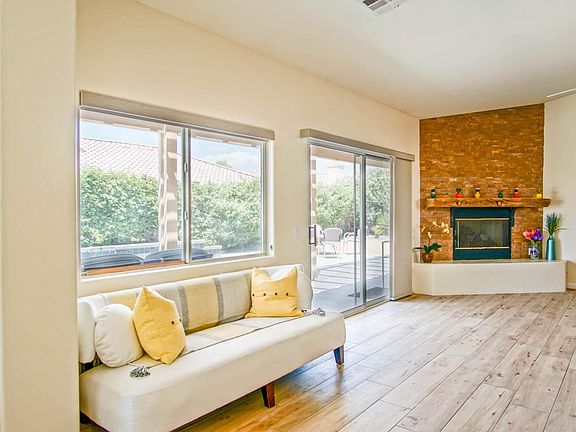 5th image of 78584 San Marino Ct