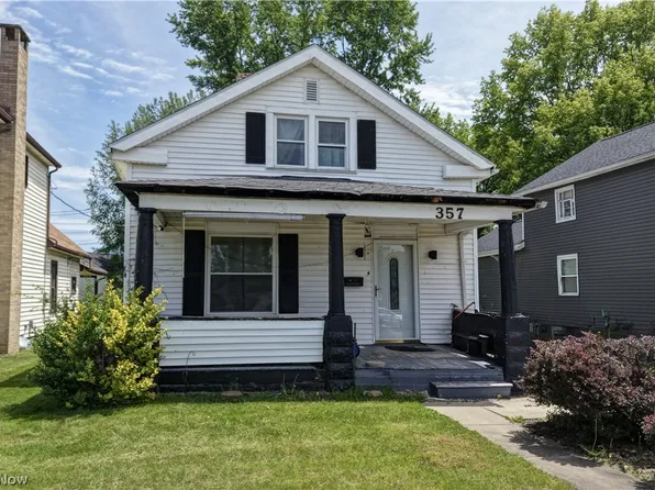 357 3rd St NW, New Philadelphia, OH 44663