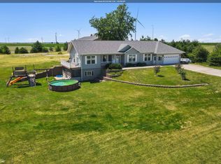 4664 100th St, Montezuma, IA 50171