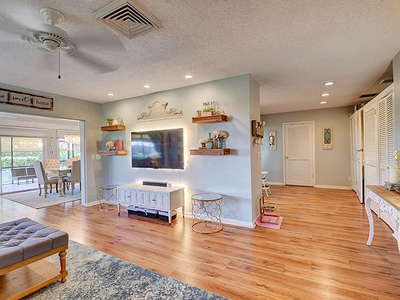 5th image of 4 Slash Pine Drive