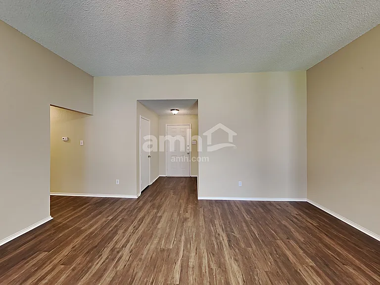904 Crowder Dr — Photo 9