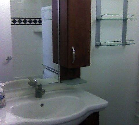 2nd image of 215 W 7th St APT 601