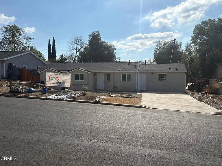 960 Calle Margarita — Photo 1