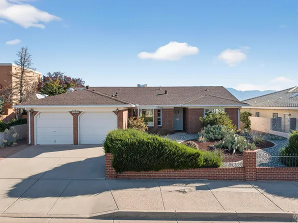 8116 Fairmont Dr NW, Albuquerque, NM 87120