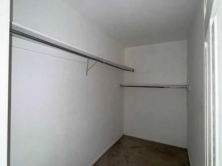 4250 Calallen Dr #3 — Photo 21
