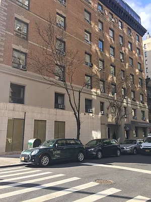 Rented by Douglas Elliman | media 26