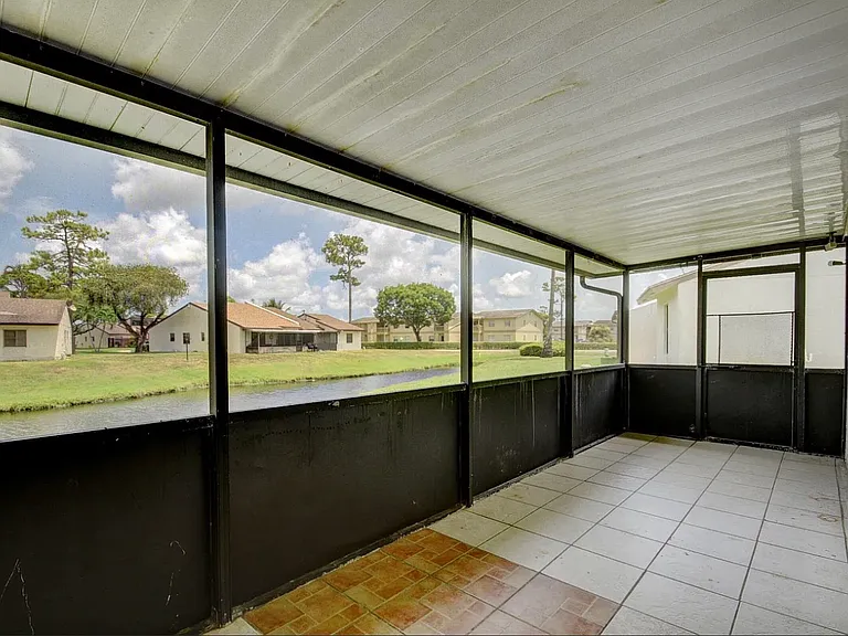 1921 Monks Ct — Photo 17