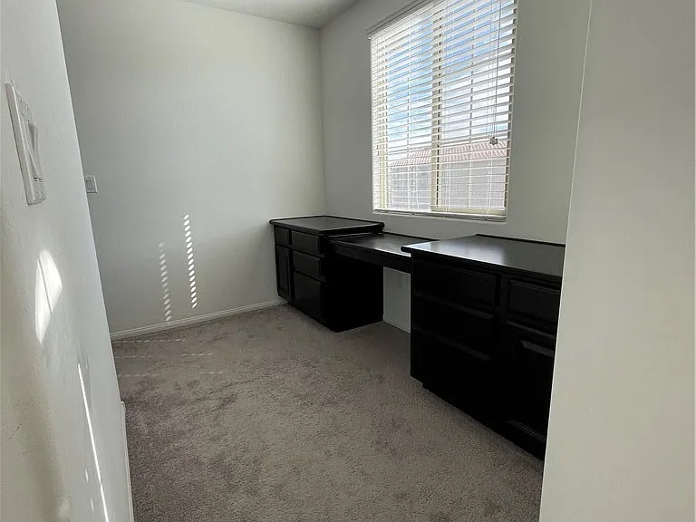 6568 Pine Hall Ave — Photo 7