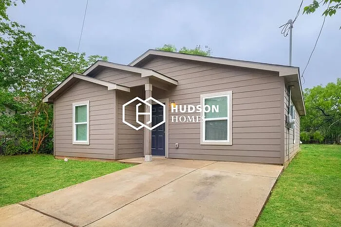 707 Sewanee St — Photo 3