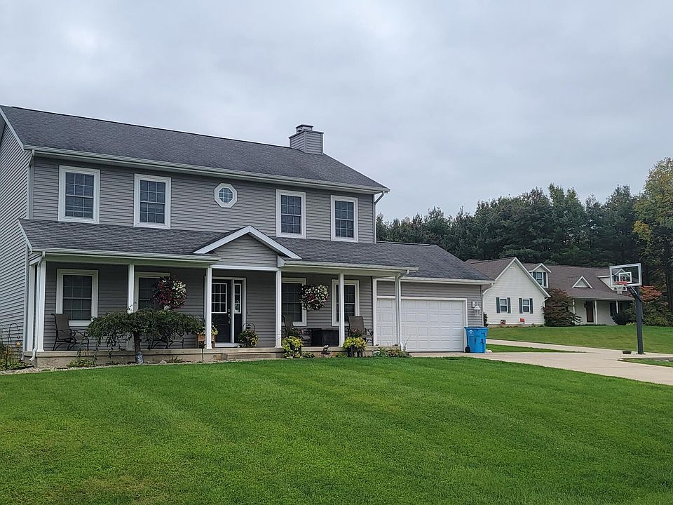1st image of 66027 Evergreen Ct