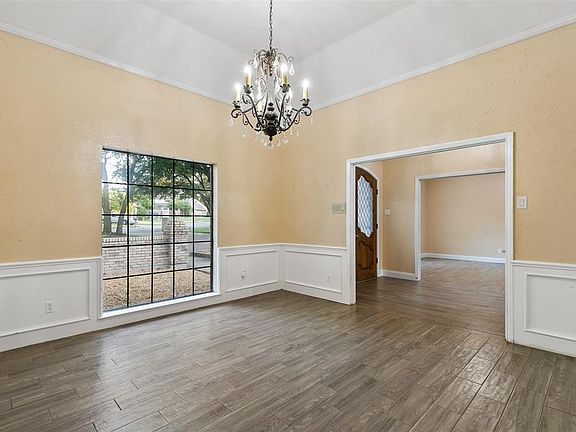 4th image of 1341 Green Hills Ct