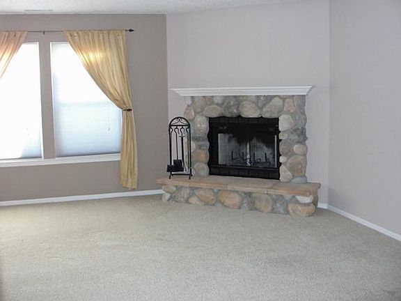 2nd image of 11904 Brocket Cir