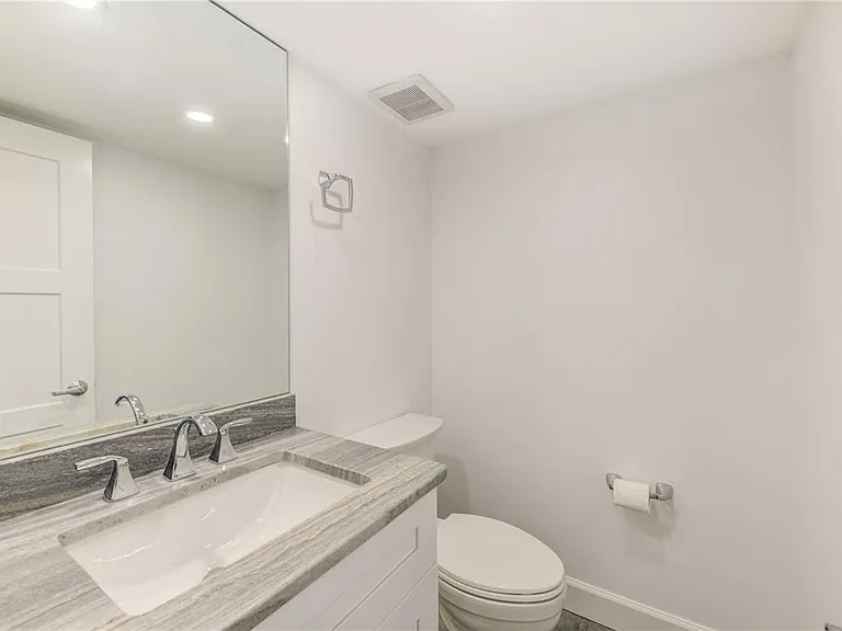 400 64th Ave #901 — Photo 9