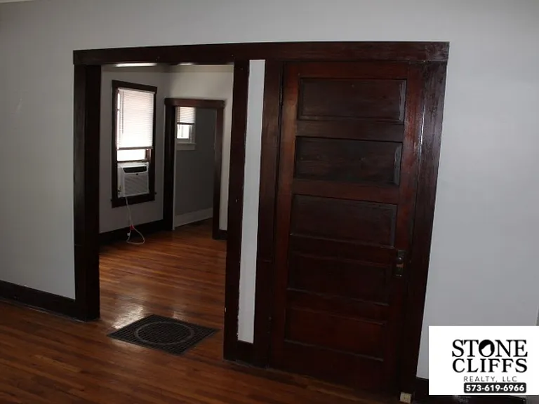 1607 W Main St — Photo 3