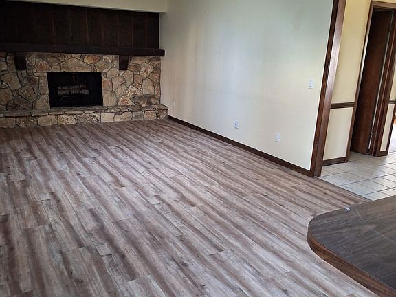 4th image of 35047 Dolphin Lake Dr