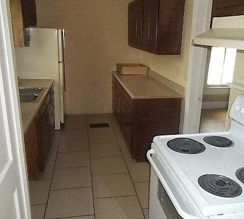 5th image of 317 Peachtree St