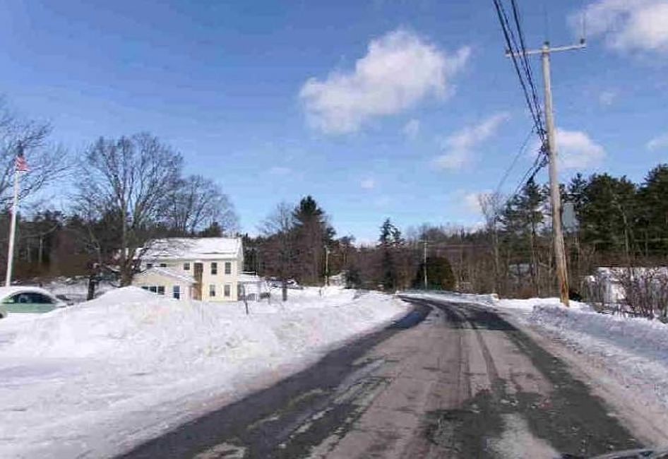 Exterior Neighborhood (street photo)