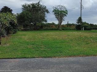 31 Pinecrest St, Lake Placid, FL 33852