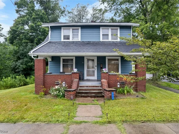 304 E Lisbon St, Waynesburg, OH 44688