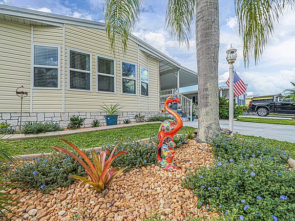 5th image of 409 Avocado Drive