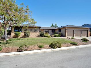 885 Lanini Dr, Hollister, CA 95023
