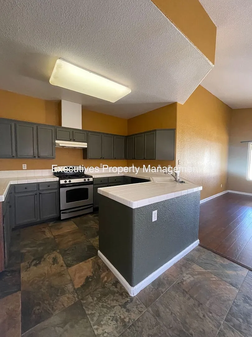 House For Rent | 1308 Fairway Dr, Atwater — Photo 4