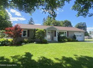 17 Spruce St, Hudson Falls, NY 12839