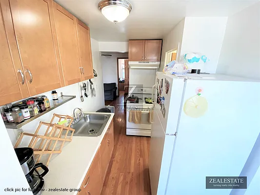 Rented by ZealEstate Group Inc | media 18