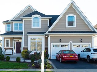 1415 Horseshoe Dr, North Bellmore, NY 11710