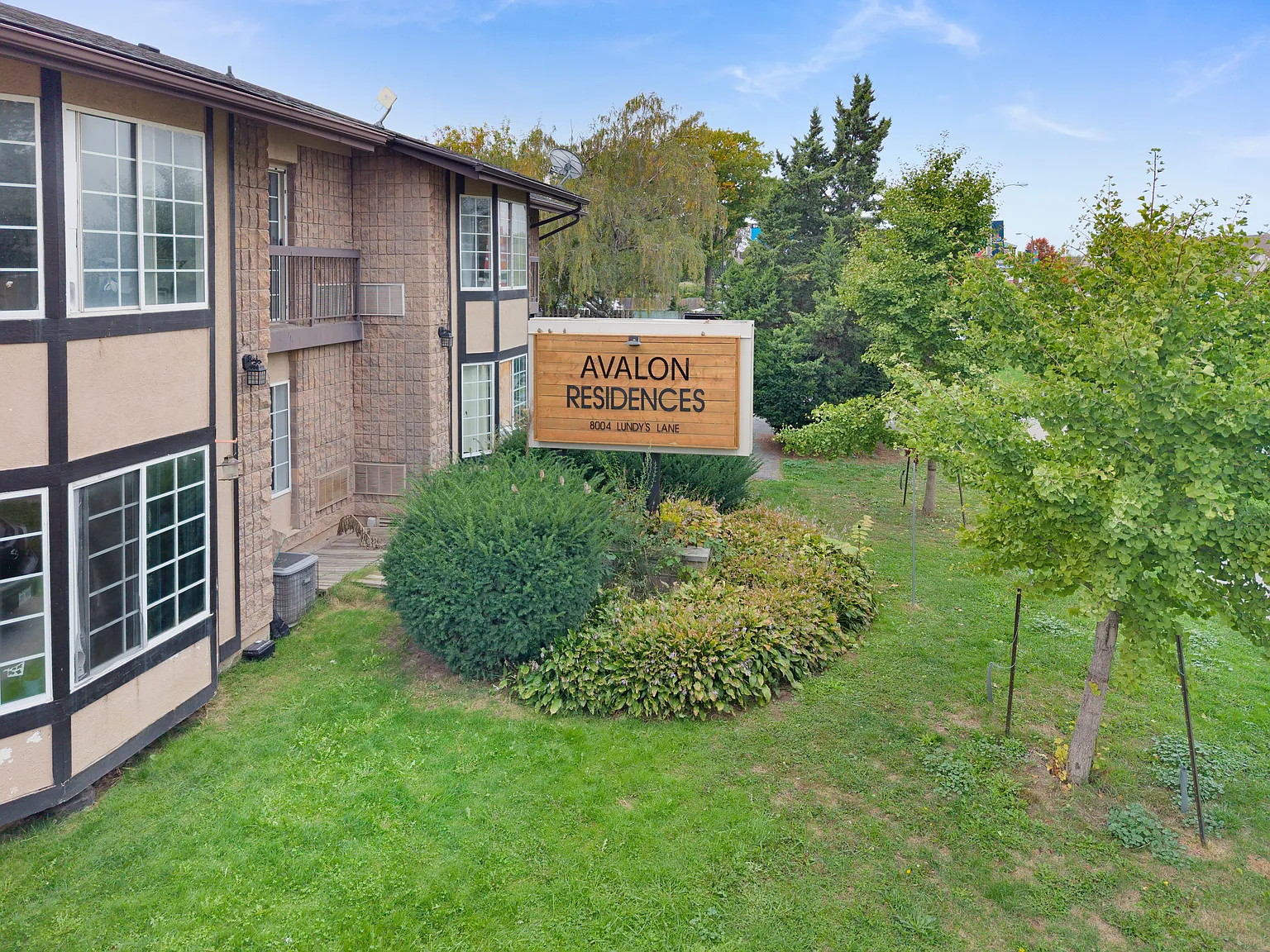Avalon Residences — Photo 4