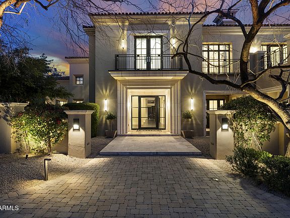 3rd image of 10163 E HUALAPAI Drive