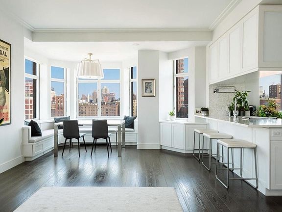 4th image of 188 E 76th St APT 17A