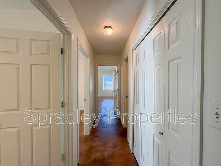 5700A Luxor Dr — Photo 9