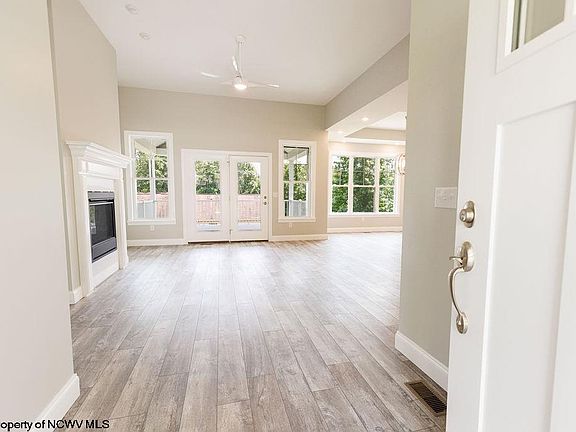 5th image of 109 Lockwood Dr