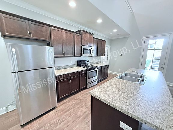 5th image of 1308 S 16th Street Ext #B