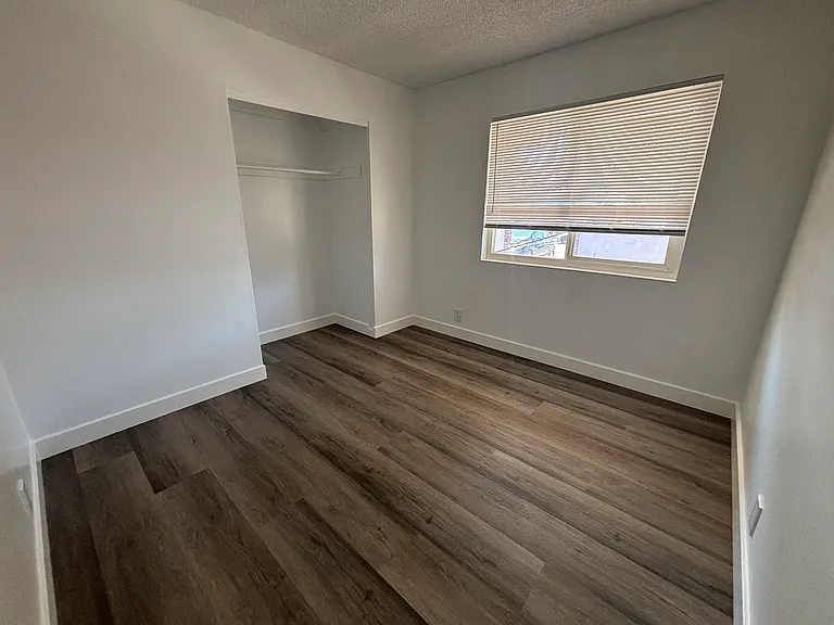 2717 Entrada Cir — Photo 13