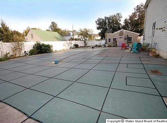3rd image of 143 Station Ave