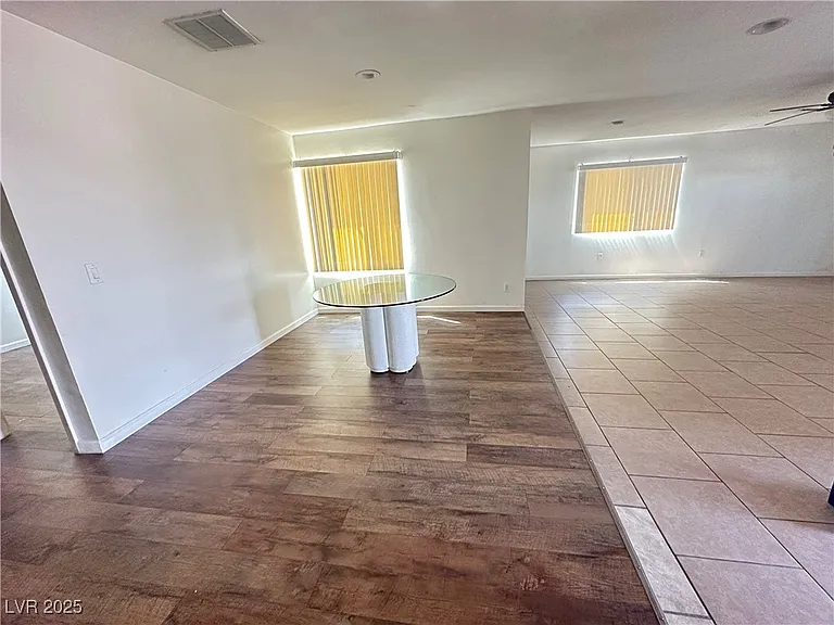 501 Slayton Dr — Photo 3