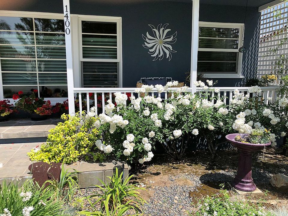 2nd image of 1400 Valencia Ave