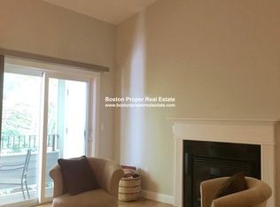 1100 Vfw Pkwy #3306, West Roxbury, MA 02132