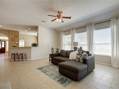 555 Sandstone Trl, Buda, TX, 78610