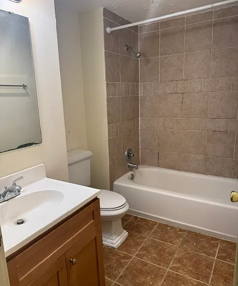200 W Broad St #202 — Photo 4