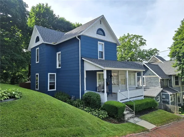 207 Pearl St, Corning, NY 14830