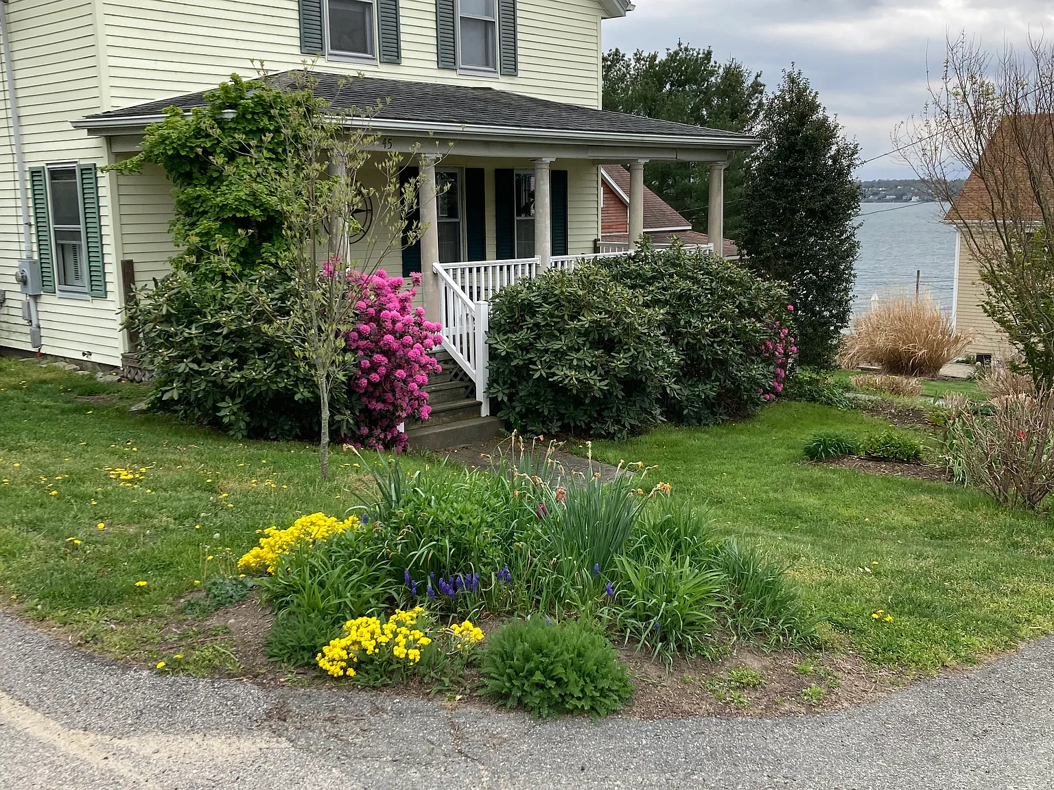 45 Seaconnet Ave — Photo 1