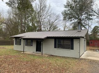 1612 Spinks Chapman Rd, Kilgore, TX 75662