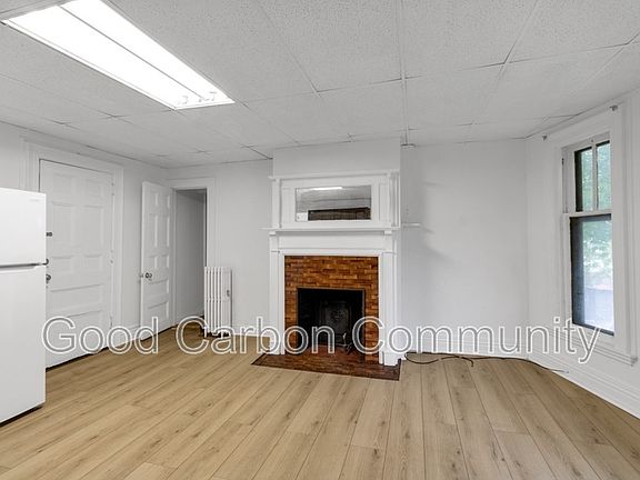 2nd image of 324 Goundry St #7